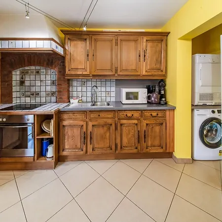 Ferienhaus Modern Cottage in Rochefort with Private Garden